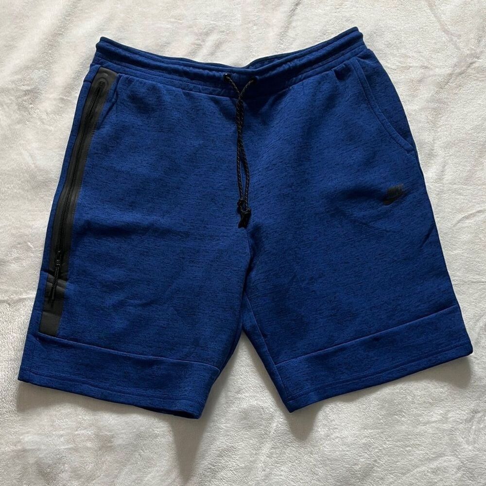 Nike size XL men's Blue Drawstring athletic shorts zipper pocket casual